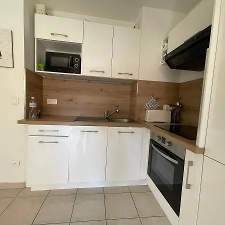 Studio Avec Jardin - Garage - 500m Des Plages Apartment *